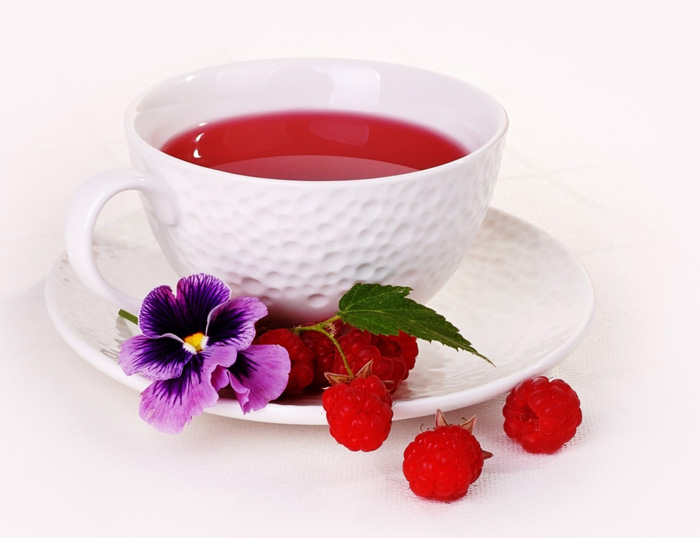 raspberry tea cup